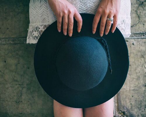 fashionpeople-clothes-clothing-hat