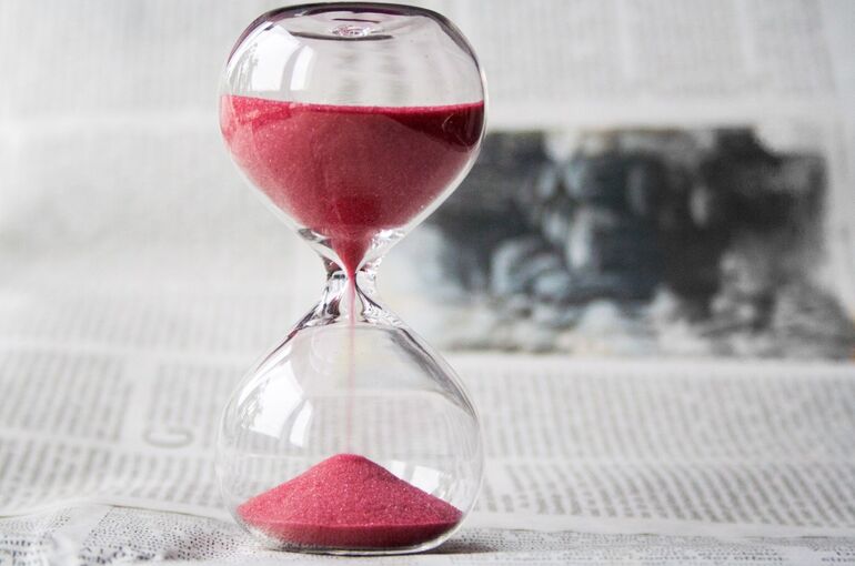 hourglass_time_hours_sand_clock_egg_timer_amount_of_time_silhouette-910835