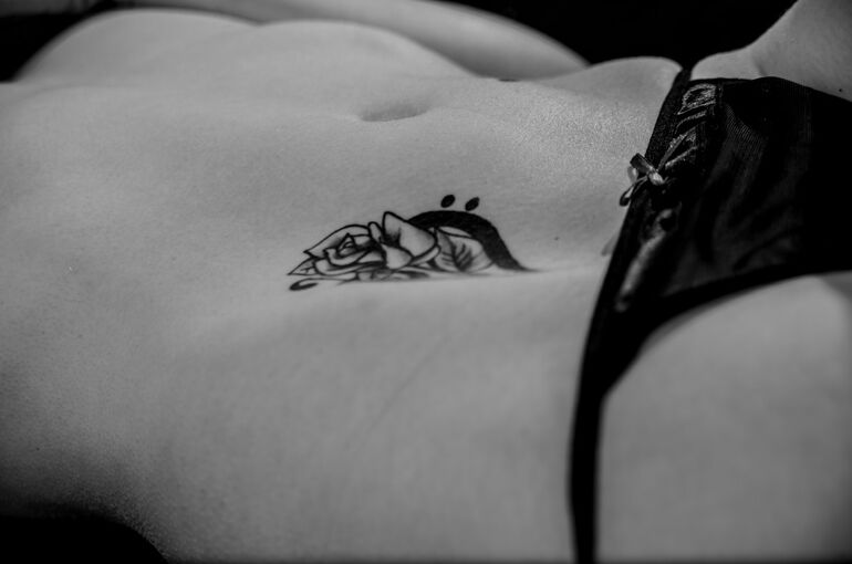 naked_body_nude_woman_female_sexy_girl_erotic-1056042